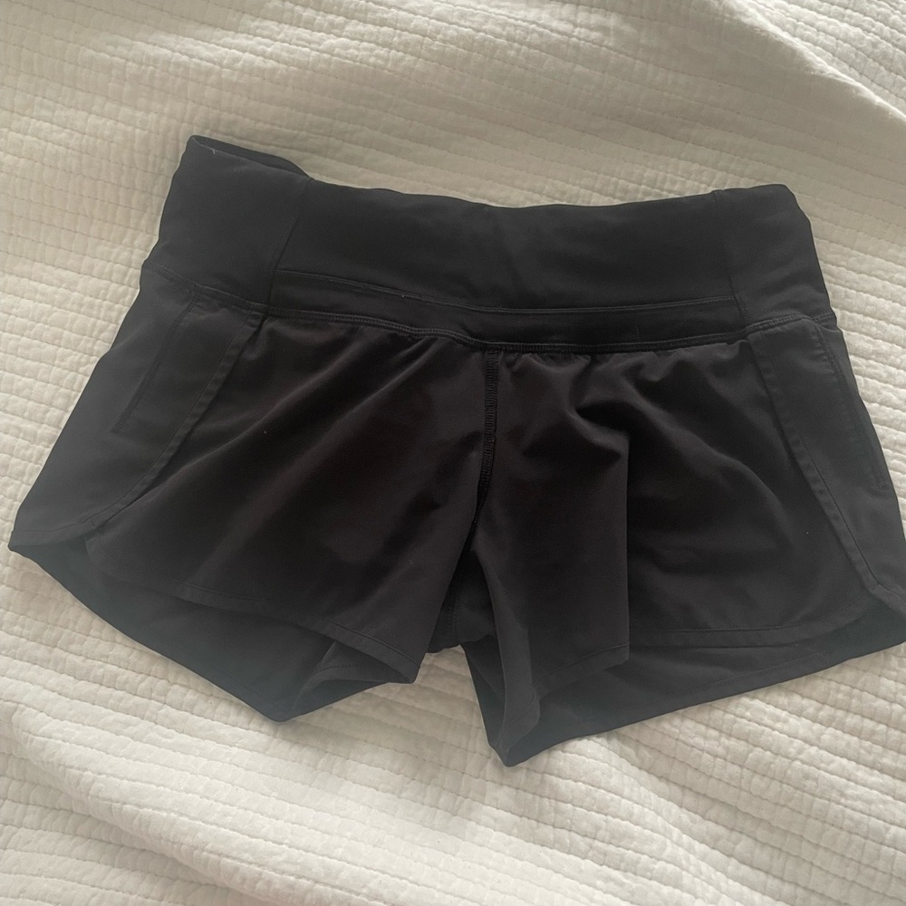 LULULEMON BLACK SHORTS SIZE 4